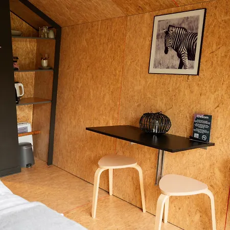 Tenthuisje Met Hottub In *