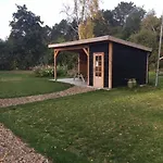 Tenthuisje Met Hottub In *
